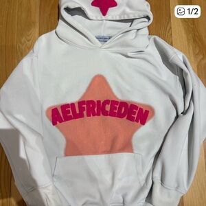 Aelfric Eden White Hoodie with Pink and Orange Star